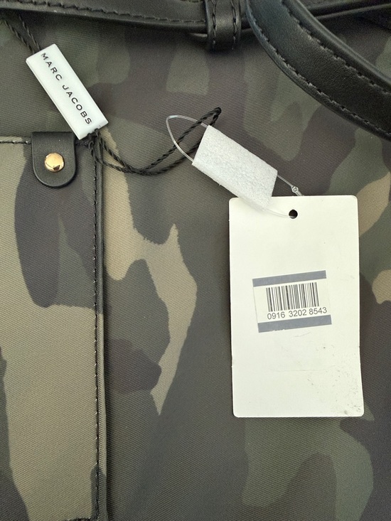 Marc Jacobs Preppy Nylon Swing Pack Camo Crossbody - Picture 7 of 7